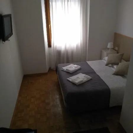 Iris 4*