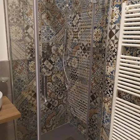 Iris בית הארחה טריאסטה