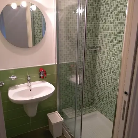 Iris Pensión Trieste