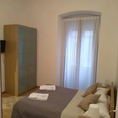 בית הארחה Iris 4*