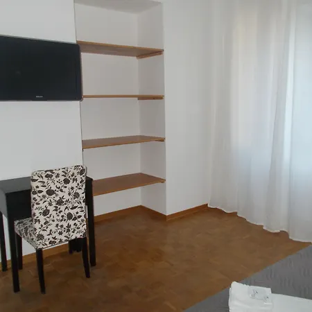 Iris 4*