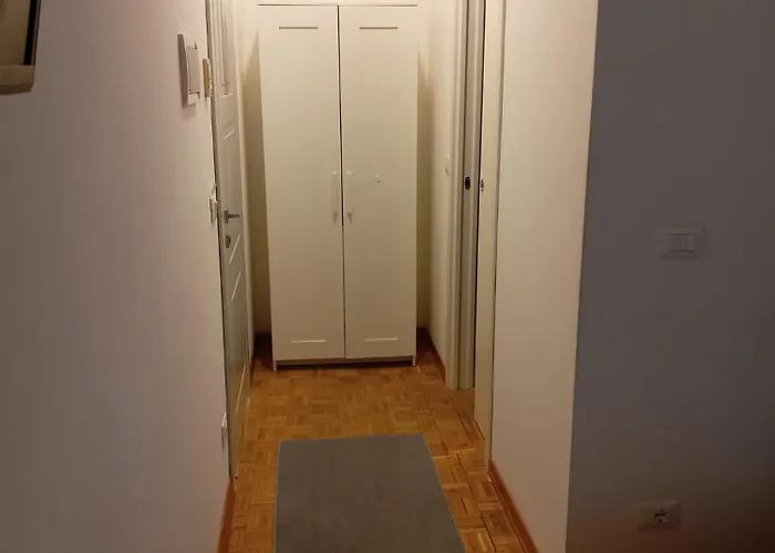 ゲストハウス アフィッタカメーレ イリス