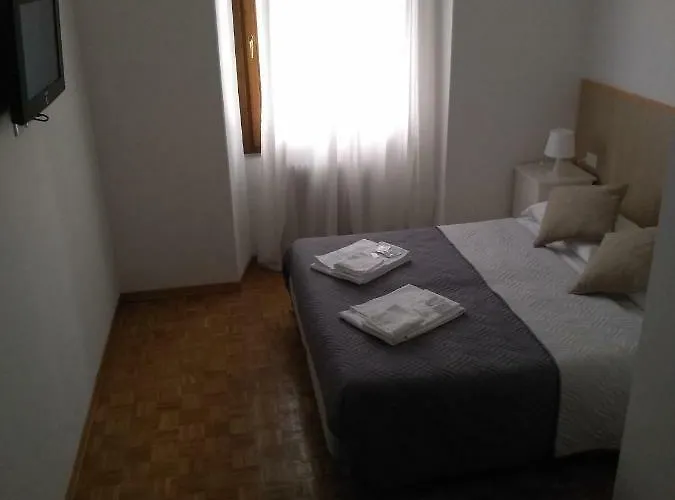 アフィッタカメーレ イリス 4*