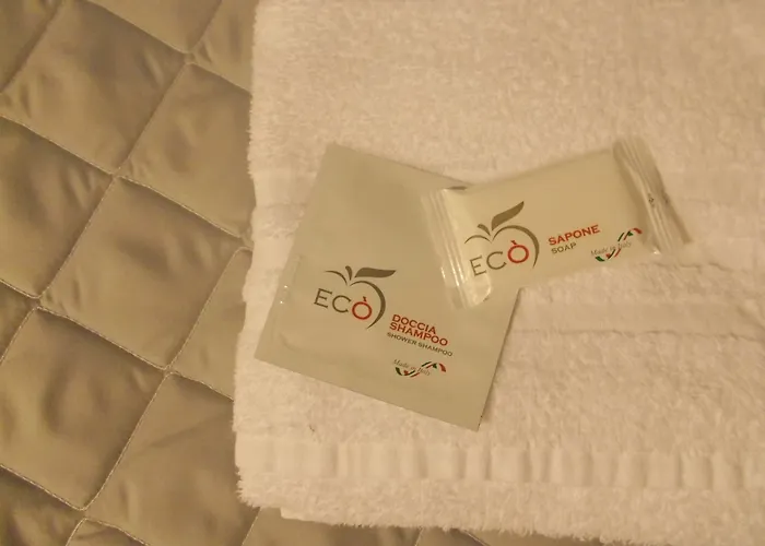 ゲストハウス アフィッタカメーレ イリス